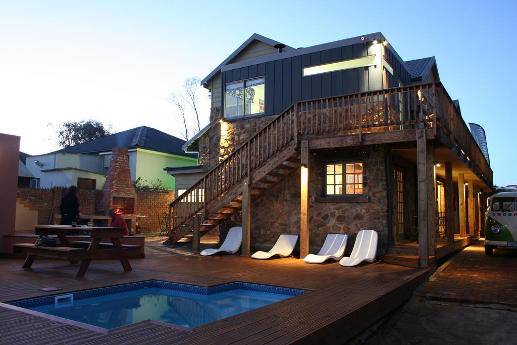 Funky Town Hotell Jeffreys Bay Exteriör bild